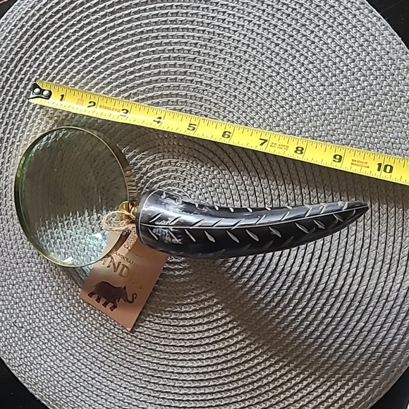 🔎Scalloped Horn Magnifying Glass - Picture 4 of 6